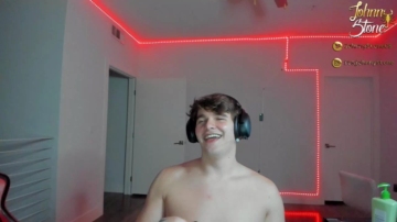 Thejohnnystone  12-08-2021 video legs